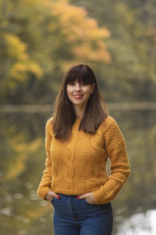 sweater and jeans outfit