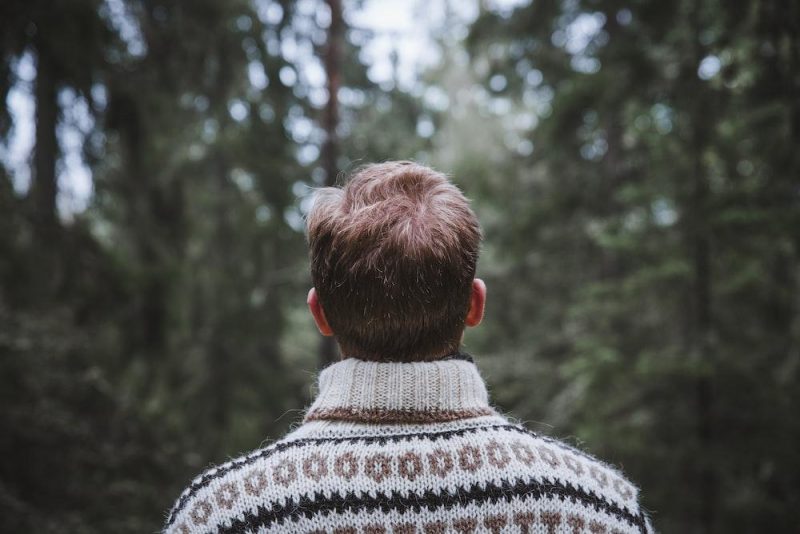 sweaters on list of winter clothes for Iceland